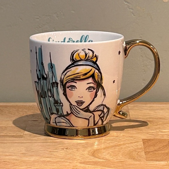 NEW Disney Princess Ceramic Cinderella Mug With Gold Handle Made By Zrike Brands - Picture 1 of 5